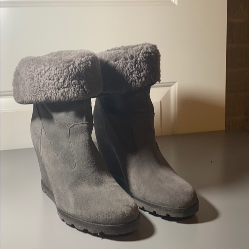 Sherpa lined grey wedge Ugg
